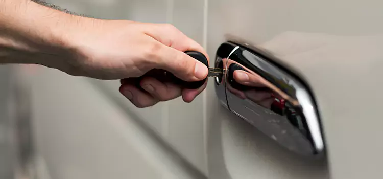 Why Choose Our Auto Locksmith Team in Willowbrook, CA?